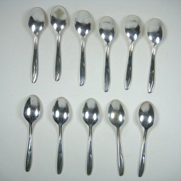 Concept Pattern 1957 Set Of 11 Supreme Silver Plate Soup Spoons Flatware - Picture 2 of 9